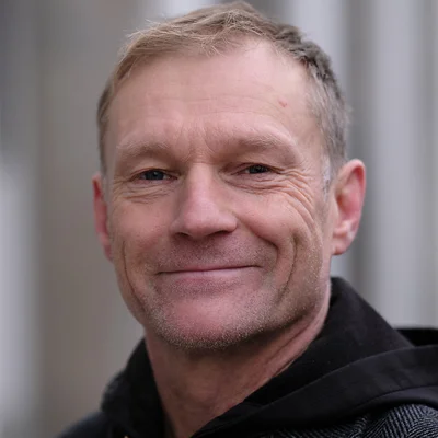 Sebastian Kreutz — Quelle: https://sebastian-kreutz.de/ Sebastian Kreutz