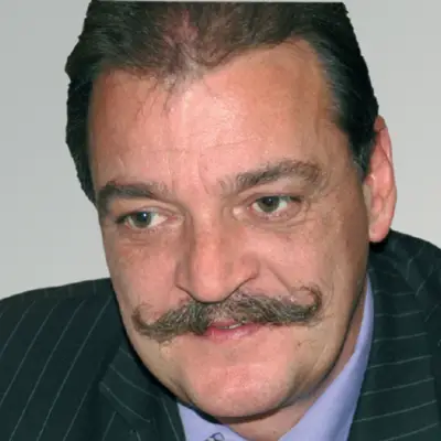 Vorstand — Joachim Roth Vorstand